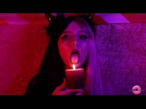 ❤️ Strastveno pušenje od seksi sukubusa s ispunjenim ustima ☑ Jebeni video na hr.yh9n.top
